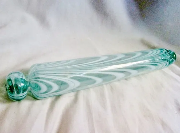 16" FREE-BLOWN MARBRE DECORATED SWIRL ROLLING PIN Glass WHITE CLEAR