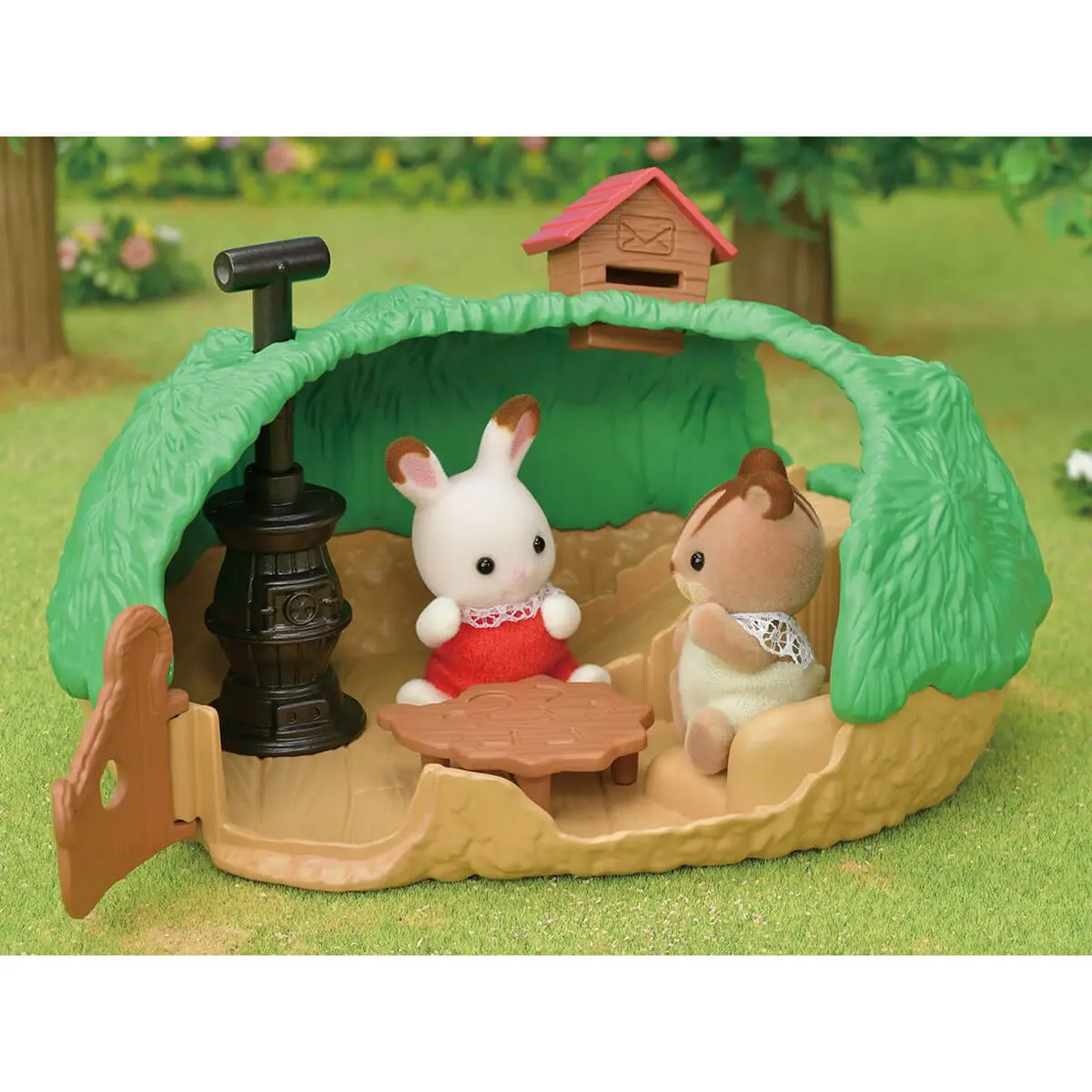 Baby Hedgehog Hideout by Sylvanian Families