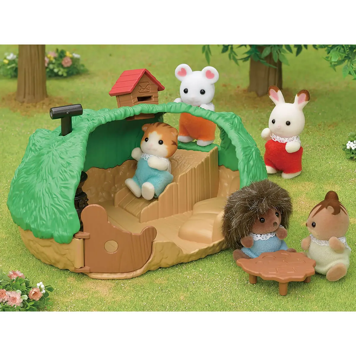 Baby Hedgehog Hideout by Sylvanian Families