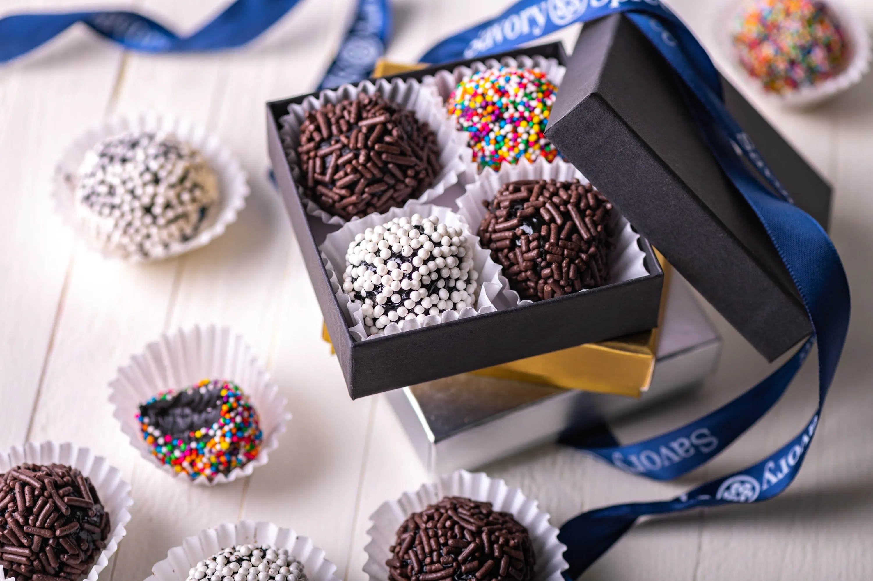 Cookies & Cream Brigadeiros