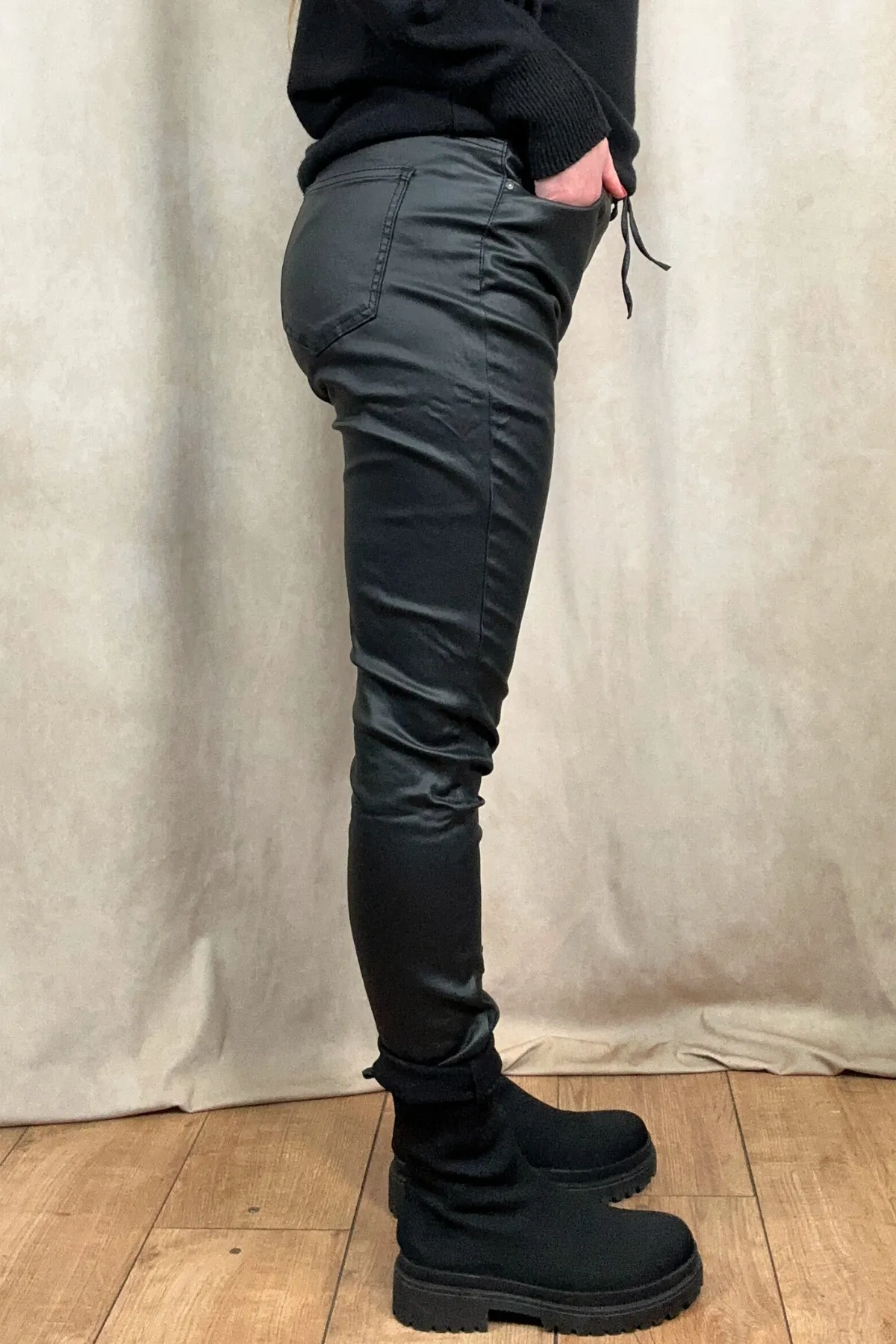 Ellie Elasticated Wax Black Jeans