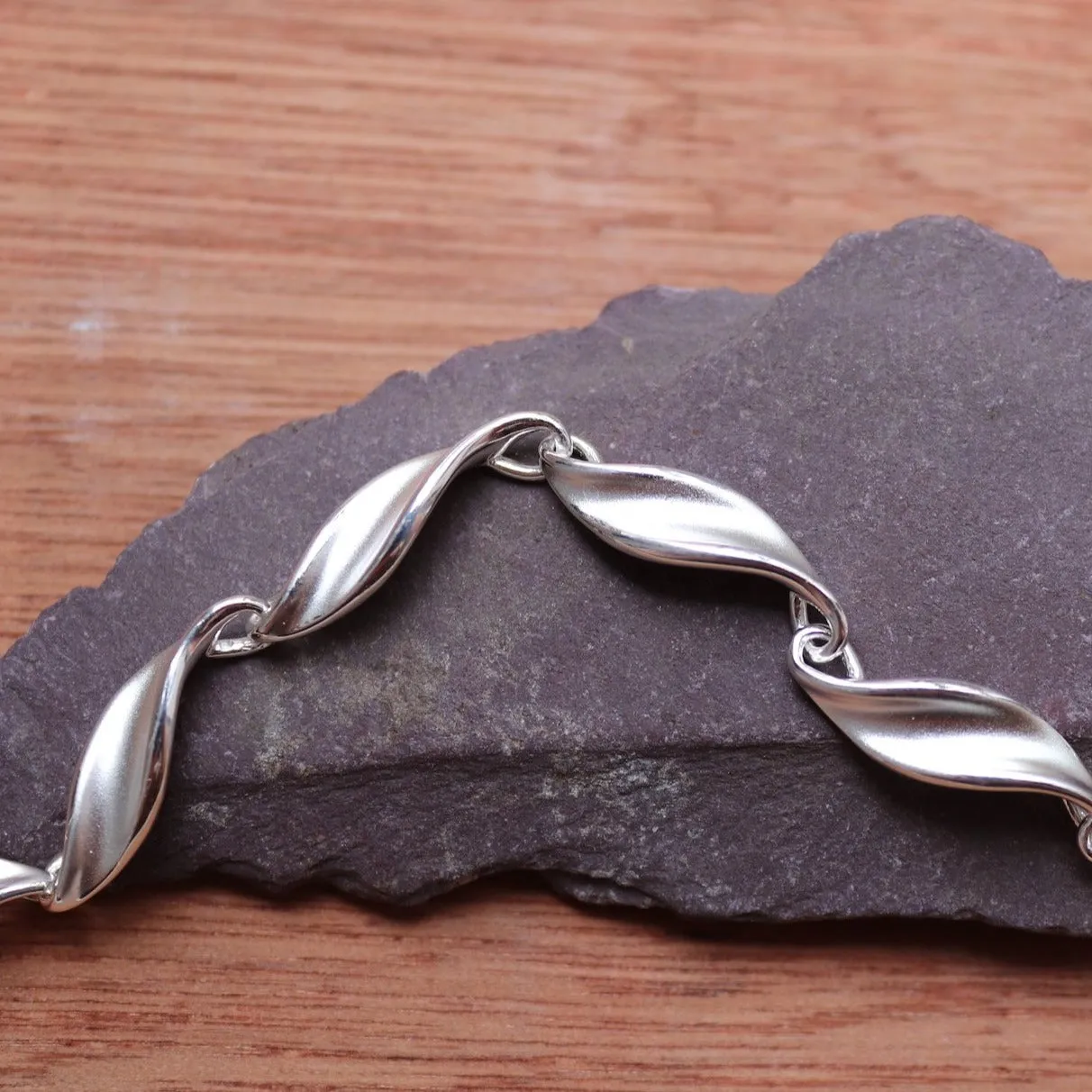 Rolling Waves Necklace