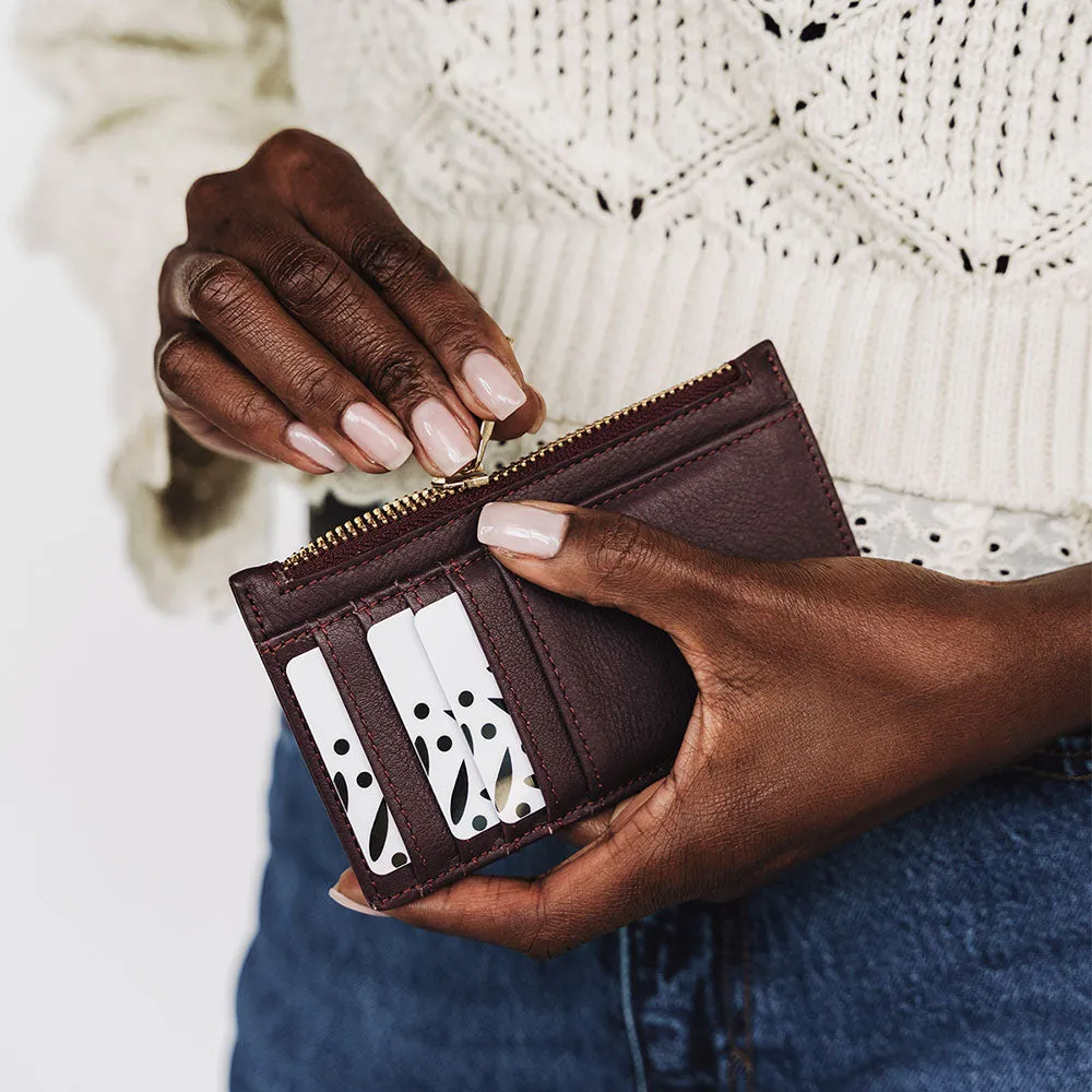 The Zip It Cardholder Aubergine